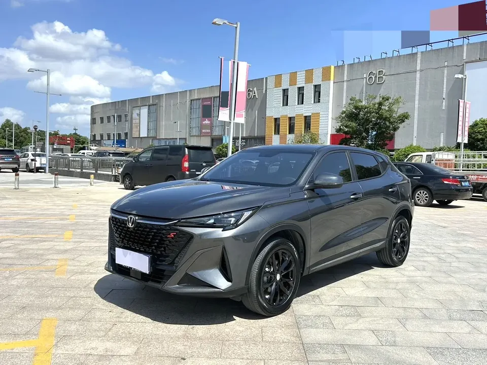 Changan X5 Plus X5 PLUS Changan X5 PLUS 2025 1.5T DCT Pioneer Edition 2025 — photo 1, buy with delivery to Moscow