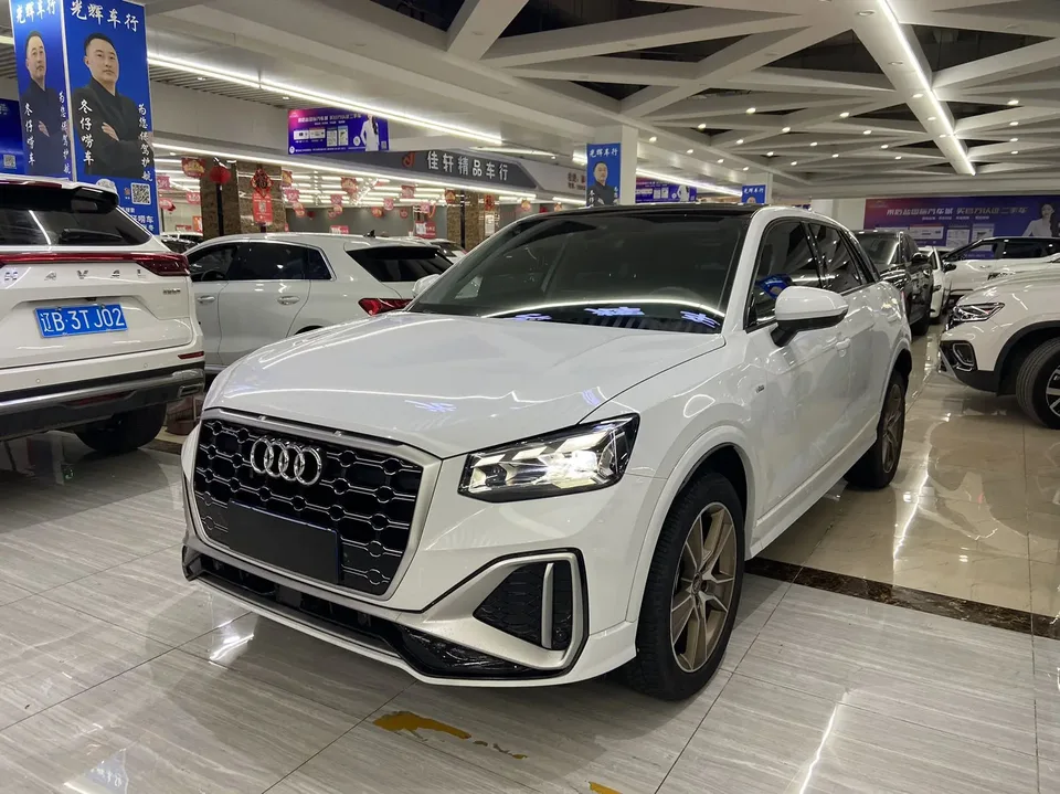 Audi Q2L Audi Q2L 2022 35 TFSI Fashion Dynamic Edition 2023 — фото 1, купить с доставкой в Москву