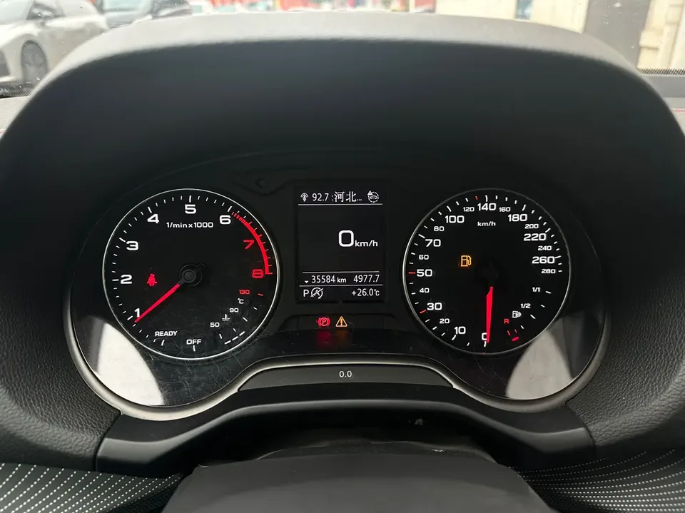 Audi Q2L Q2L Audi Q2L 2022 35 TFSI aggressive and dynamic model 2023 — thumbnail 4