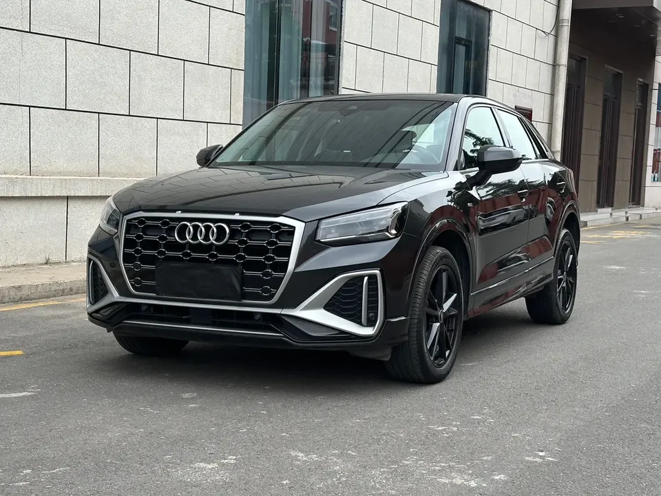 Audi Q2L Q2L Audi Q2L 2022 35 TFSI aggressive and dynamic model 2023 — photo 1, buy with delivery to Moscow