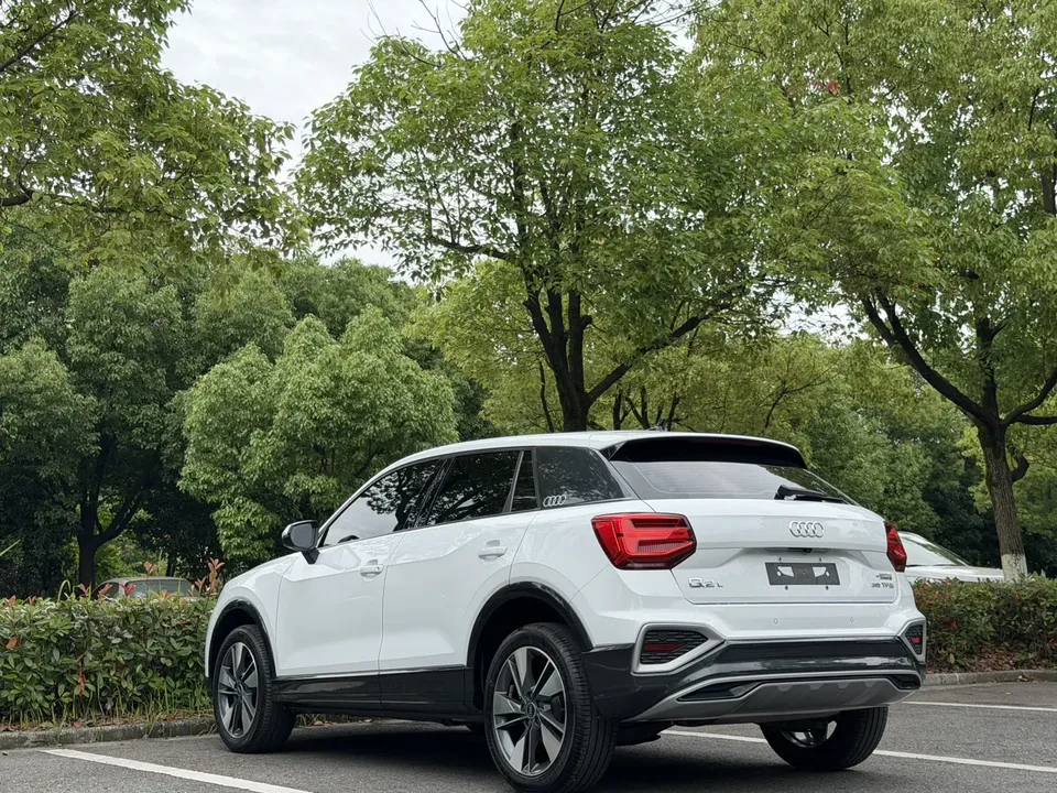 Audi Q2L Audi Q2L 2024 35 TFSI Fashionable and Elegant 2024 — миниатюра 4