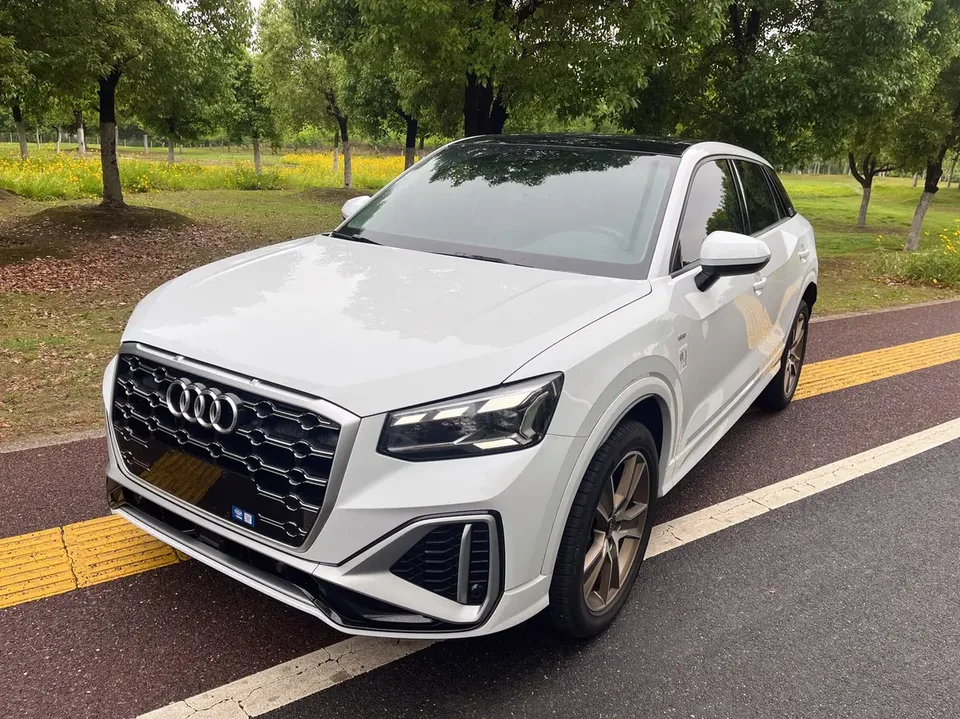 Audi Q2L Audi Q2L 2022 35 TFSI Fashion Dynamic Edition 2023 — фото 1, купить с доставкой в Москву