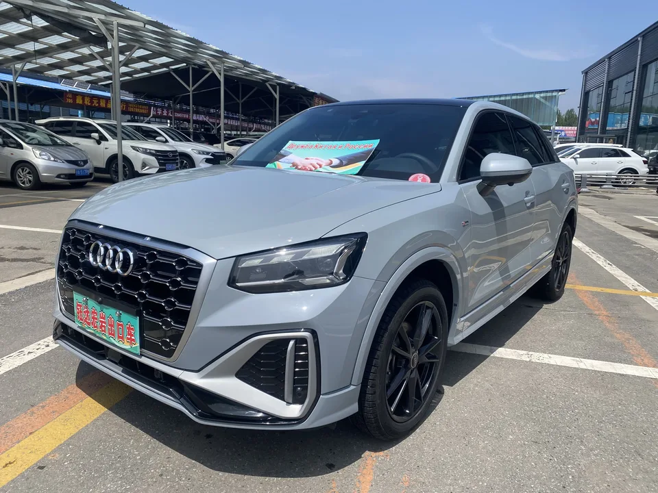Audi Q2L Audi Q2L 2022 35 TFSI aggressive and dynamic model 2023 — фото 1, купить с доставкой в Москву