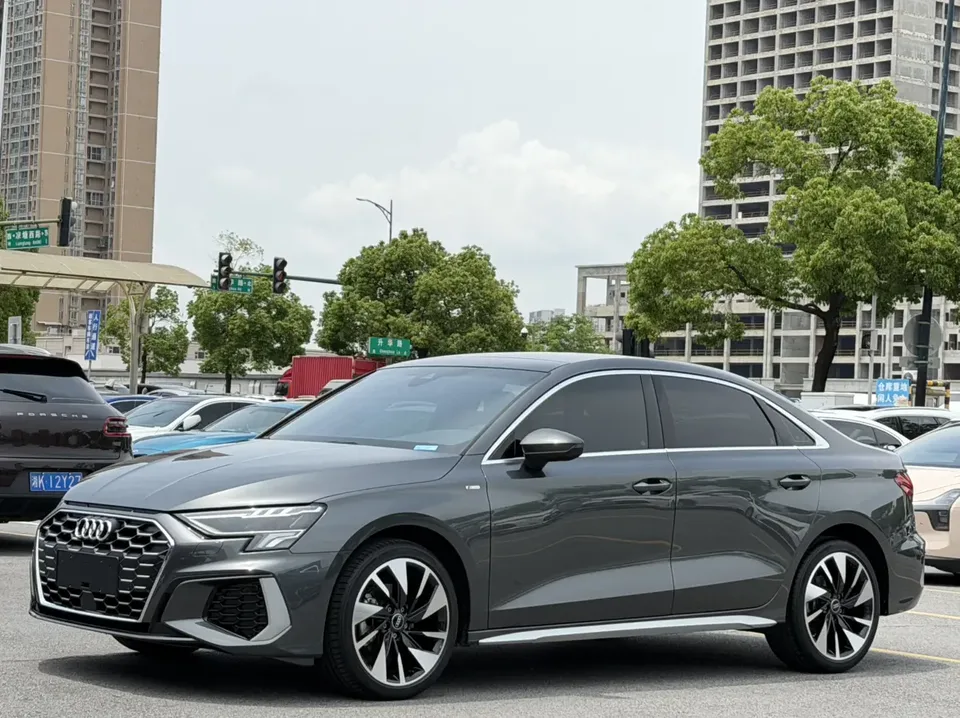 Audi A3 Audi A3 A3L Limousine 35 TFSI Stylish Sports 2023 — photo 1, buy with delivery to Moscow