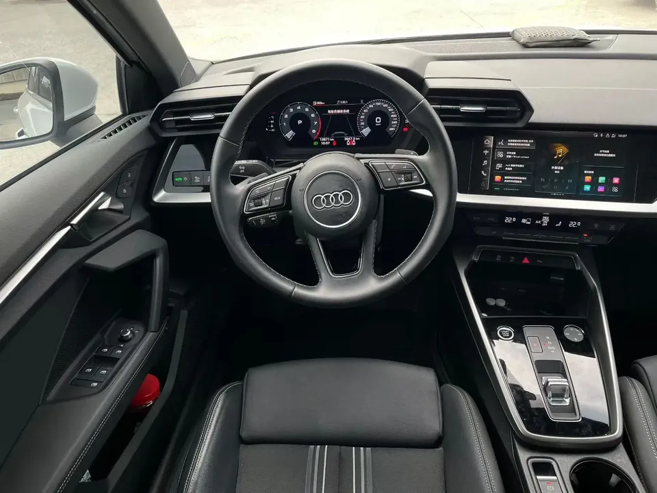 Audi A3 A3 Sportback 35 TFSI Fashionable and Elegant 2023 — thumbnail 2