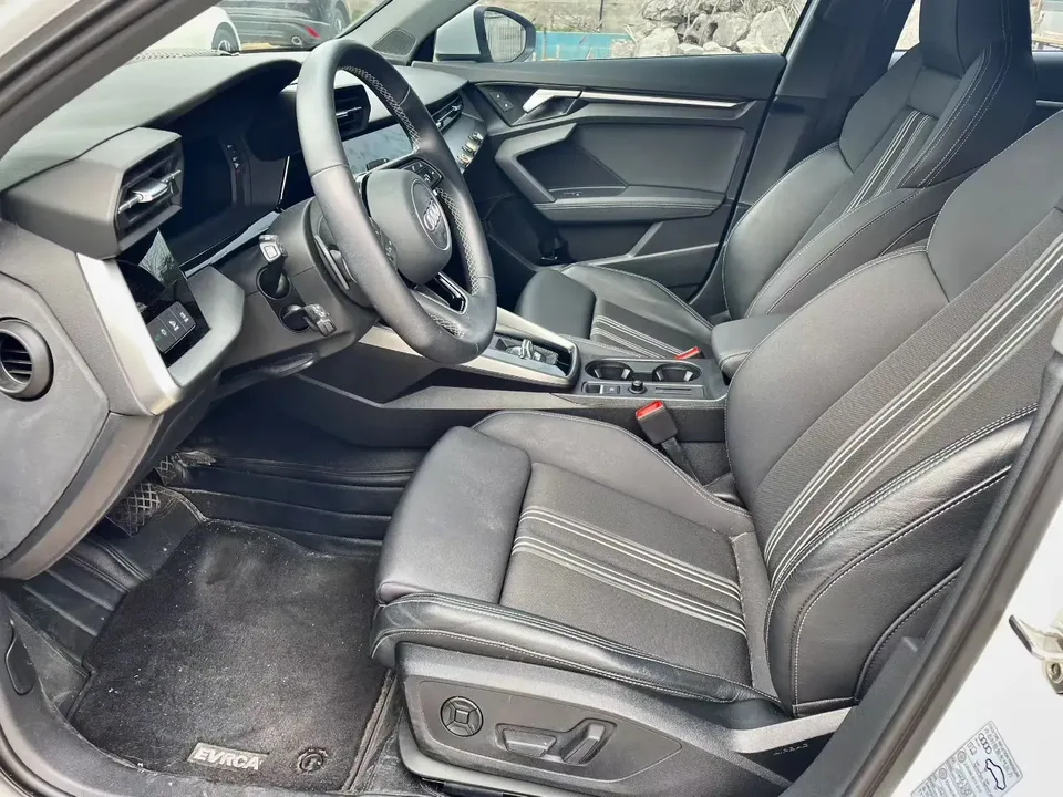 Audi A3 A3 Sportback 35 TFSI Fashionable and Elegant 2023 — thumbnail 3