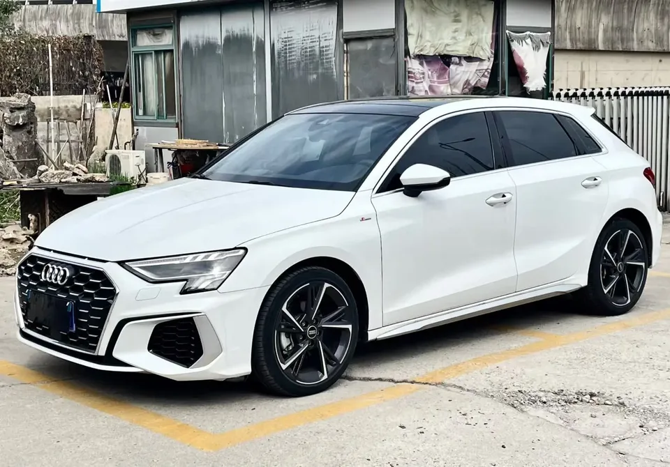 Audi A3 A3 Sportback 35 TFSI Fashionable and Elegant 2023 — photo 1, buy with delivery to Moscow