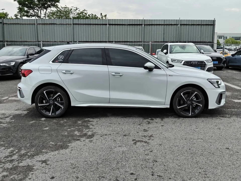 Audi A3 A3 Audi A3 2024 Sportback 35 TFSI stylish and sporty 2024 — thumbnail 2