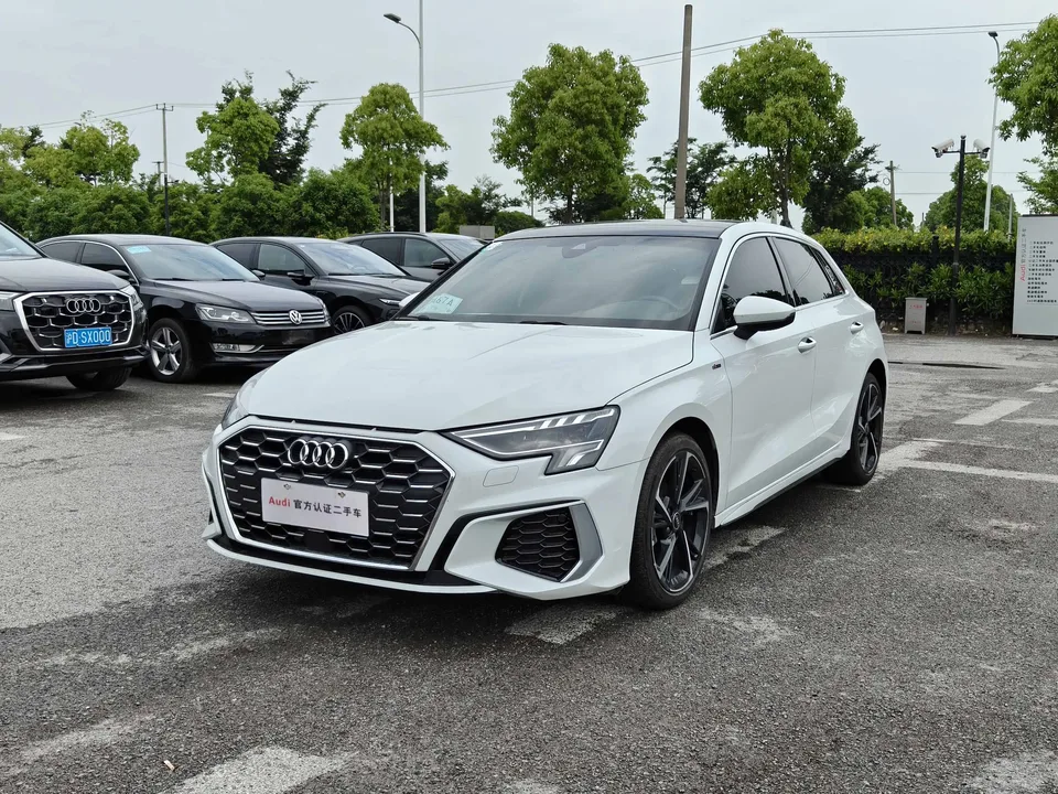 Audi A3 A3 Audi A3 2024 Sportback 35 TFSI stylish and sporty 2024 — photo 1, buy with delivery to Moscow