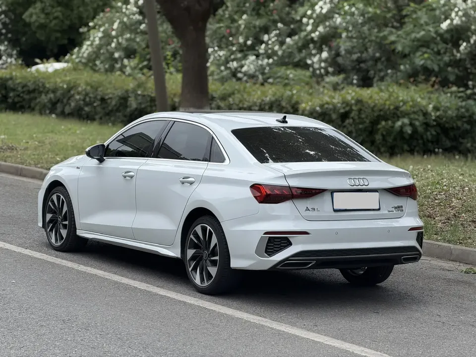 Audi A3 Audi A3 A3L Limousine 35 TFSI Stylish and Elegant 2022 — миниатюра 5