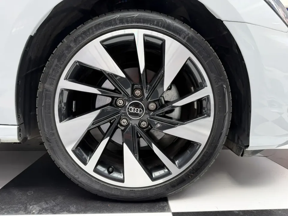 Audi A3 A3 A3L Limousine 35 TFSI Fashion Sports 2023 — миниатюра 4