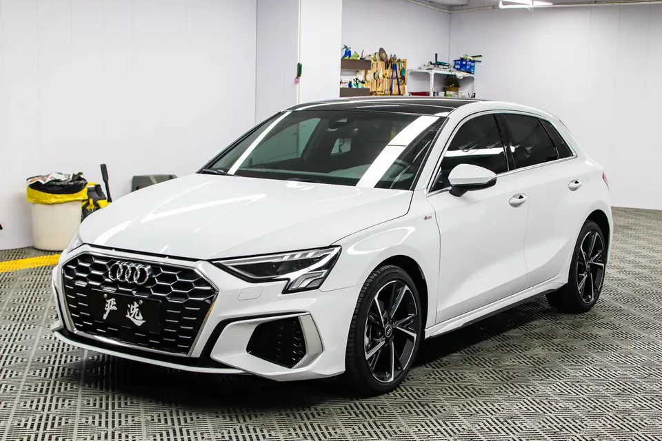 Audi A3 A3 Sportback 35 TFSI stylish and sporty 2023 — photo 1, buy with delivery to Moscow