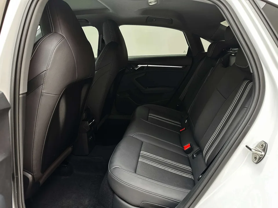 Audi A3 A3L Limousine 35 TFSI Fashion Sports 2023 — миниатюра 5