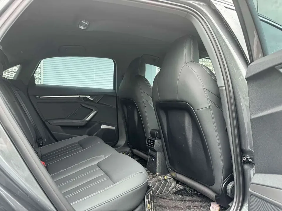 Audi A3 2026 Audi A3 A3L Limousine 35 TFSI Flying Spur Enjoyment Edition 2025 — миниатюра 4