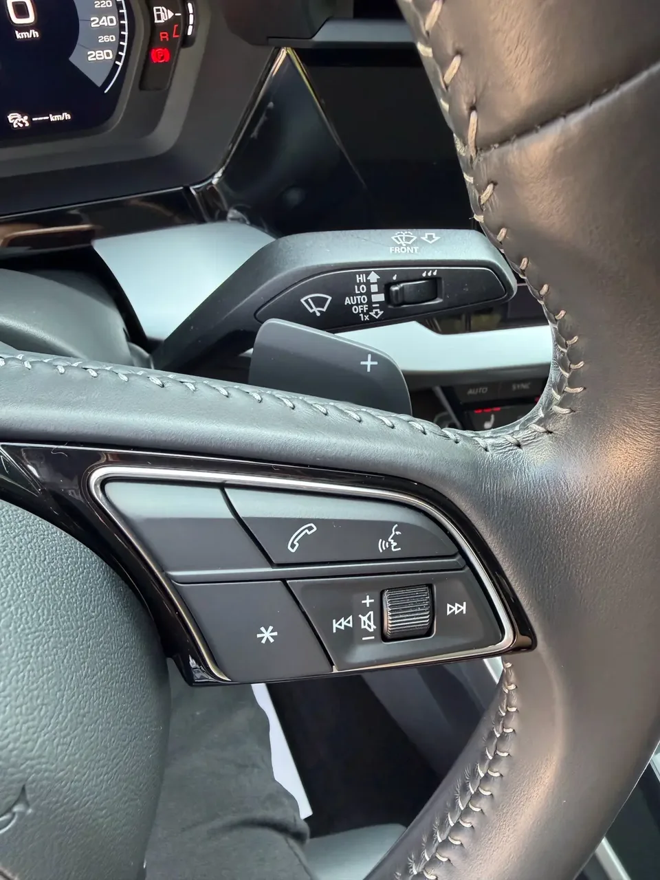 Audi A3 A3L Limousine 35 TFSI Fashionable and Elegant 2022 — миниатюра 3
