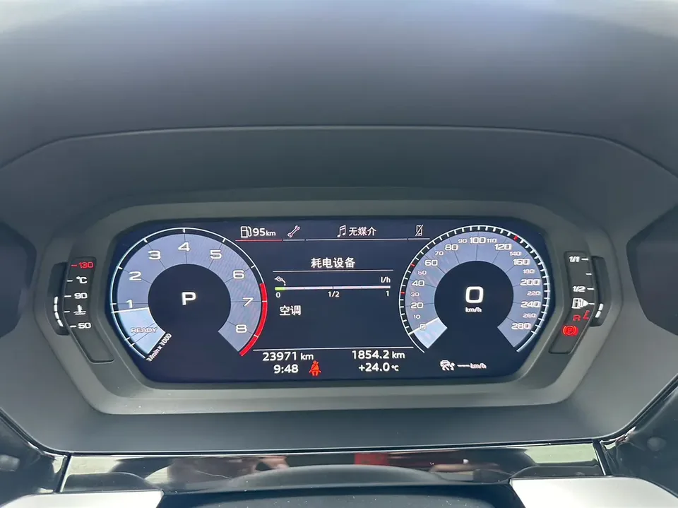 Audi A3 Audi A3 A3L Limousine 35 TFSI Stylish Sports 2022 — thumbnail 3