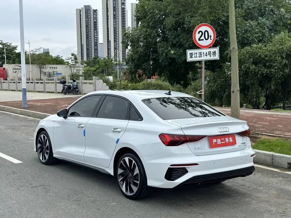 Audi A3 Audi A3 A3L Limousine 35 TFSI Stylish Sports 2022 — thumbnail 4