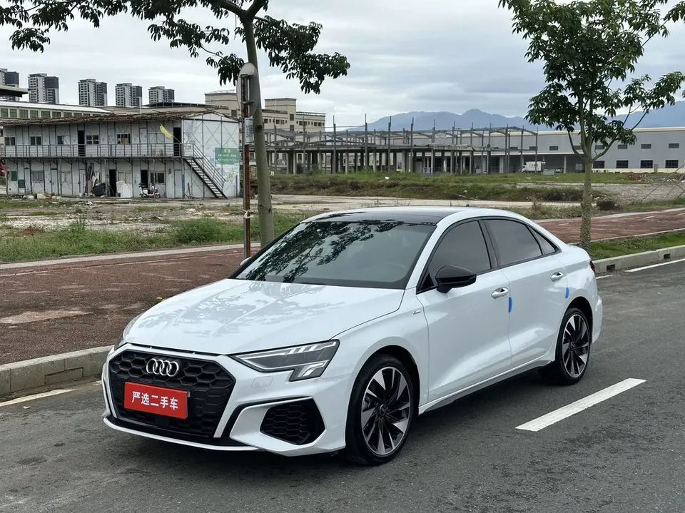 Audi A3 Audi A3 A3L Limousine 35 TFSI Stylish Sports 2022 — photo 1, buy with delivery to Moscow