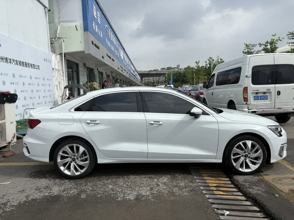 Audi A3 A3 Sportback 35 TFSI Fashionable and Elegant 2022 — thumbnail 2