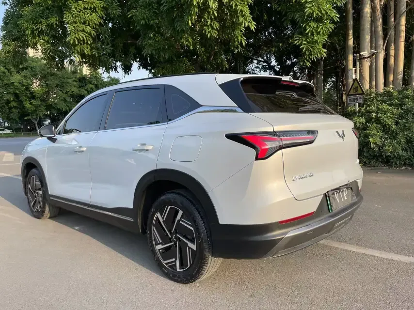 Wuling Starlight S PHEV Wuling Starlight S PHEV 130km Flagship 2024 — thumbnail 4