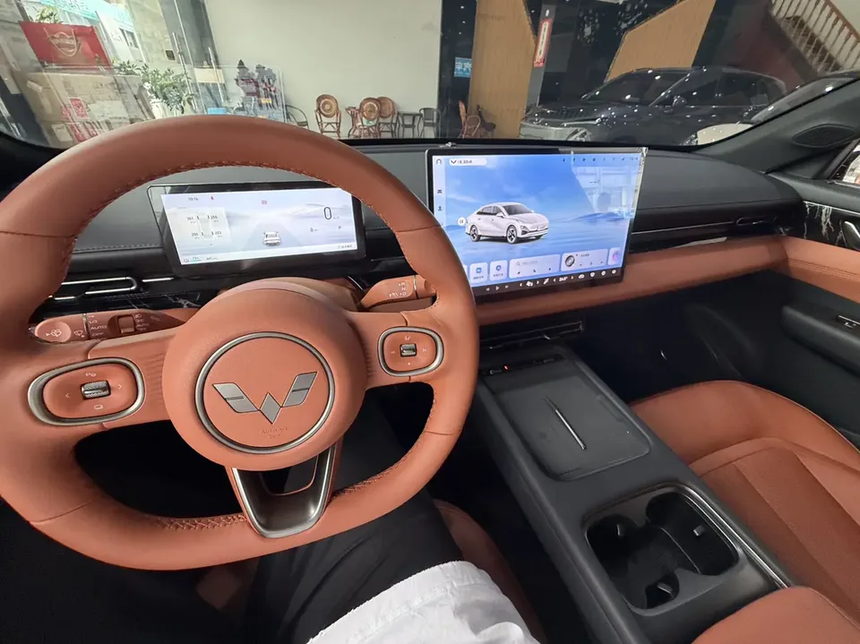 Wuling Starlight EV 610km Smart Flagship 2025 — миниатюра 3