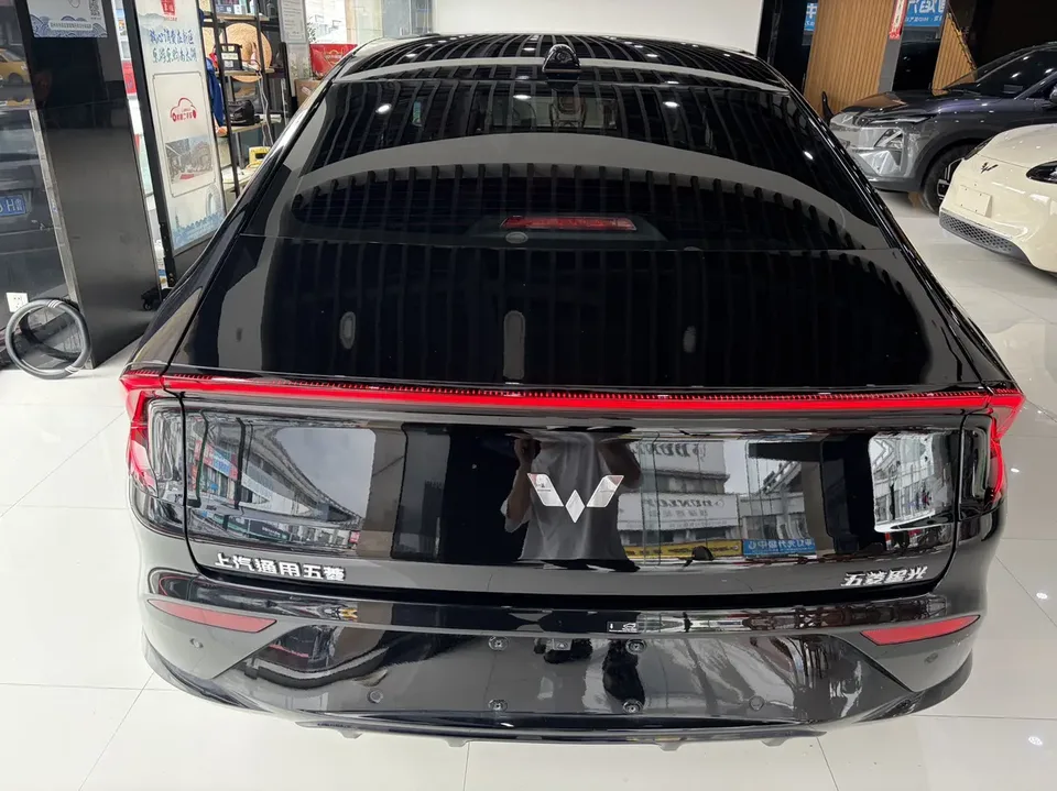 Wuling Starlight EV 610km Smart Flagship 2025 — миниатюра 5