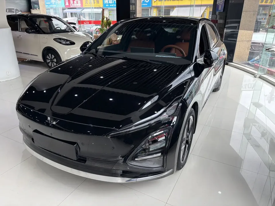 Wuling Starlight EV 2025