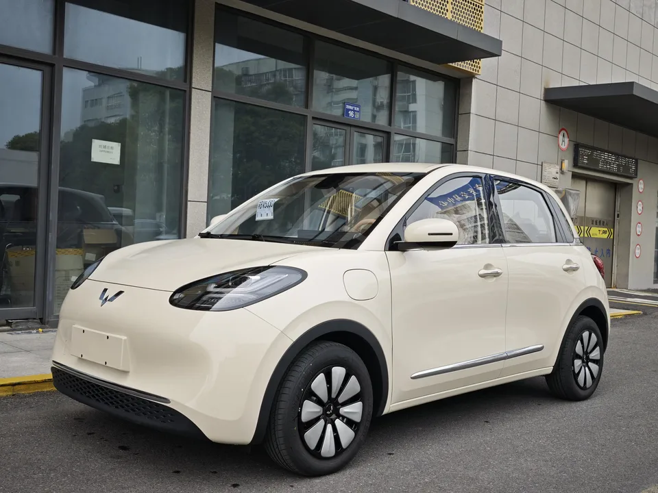 Wuling Bingo Bingo 333KM Lingxi Internet Edition 2025 — фото 1, купить с доставкой в Москву