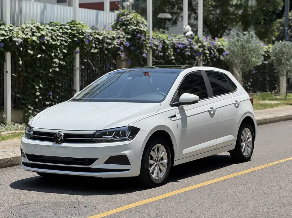 Volkswagen Polo Polo facelift Plus 1.5L Automatic Colorful Technology Edition 2023 — photo 1, buy with delivery to Moscow