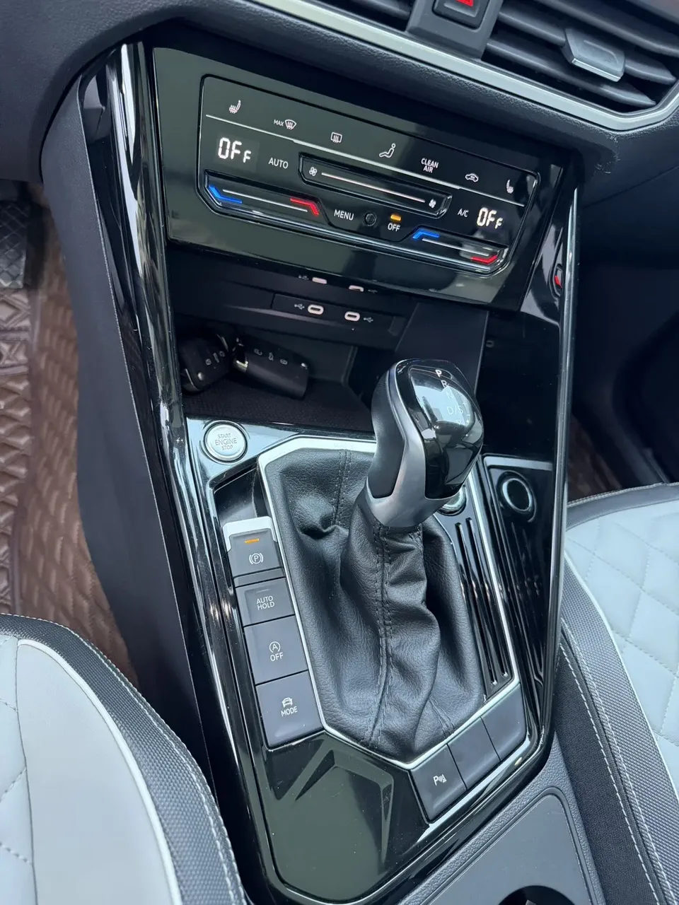 Volkswagen Tayron Tanyue 2023 280TSI 2WD Luxury Plus Advanced Edition 2022 — миниатюра 3