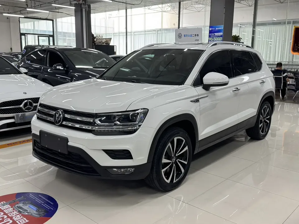 Volkswagen Tharu 2021 Tuyue 280TSI 2WD Luxury Edition PLUS 2022 — фото 1, купить с доставкой в Москву
