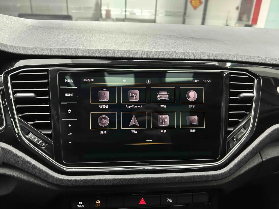 Volkswagen T-Roc T-Roc Tange 280TSI DSG two-wheel drive comfort PLUS 2022 — thumbnail 3