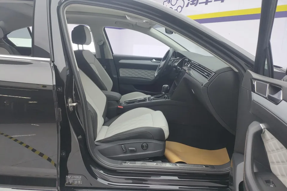 Volkswagen Magotan Magotan 2025 Public Edition 330TSI DSG Luxury Edition 2025 — миниатюра 4