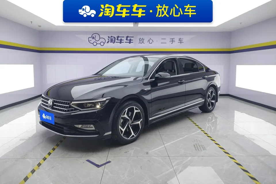 Volkswagen Magotan 2025