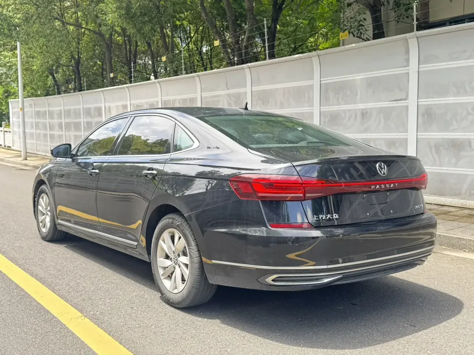 Volkswagen Passat Passat 280TSI Business Edition 2022 — thumbnail 2