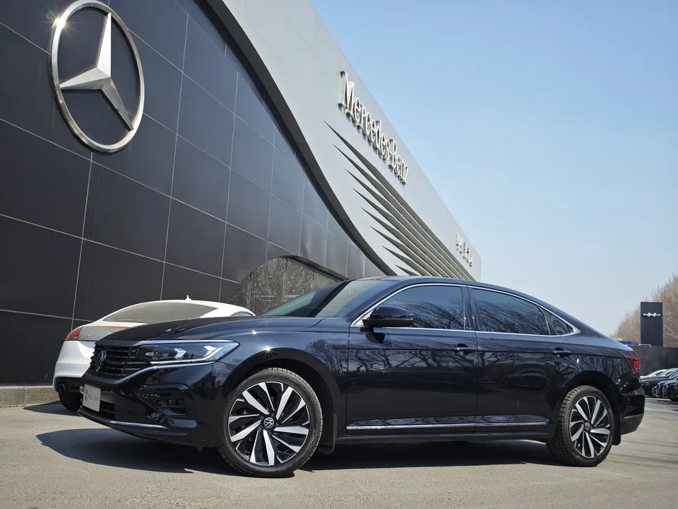 Volkswagen Passat 2022