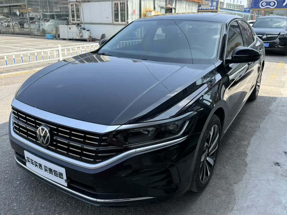 Volkswagen Passat 2023