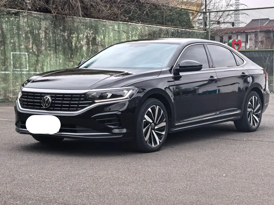 Volkswagen Passat 2023
