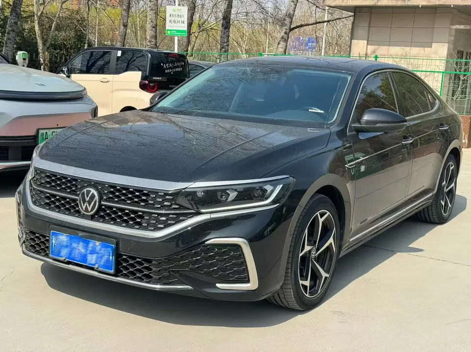 Volkswagen Passat 2024