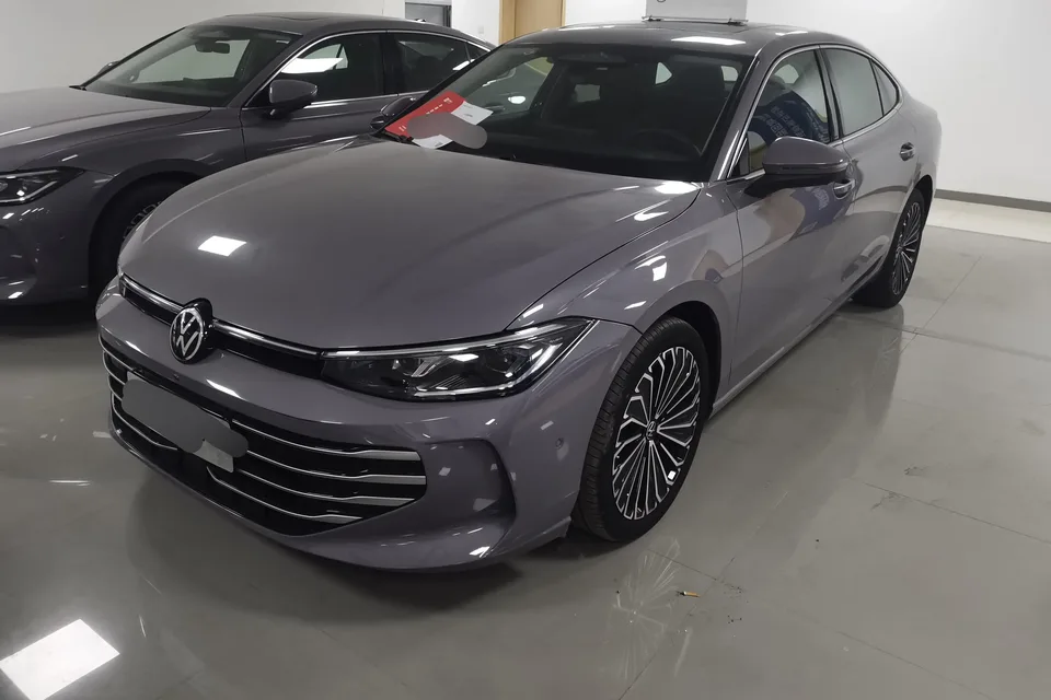 Volkswagen Passat 2024