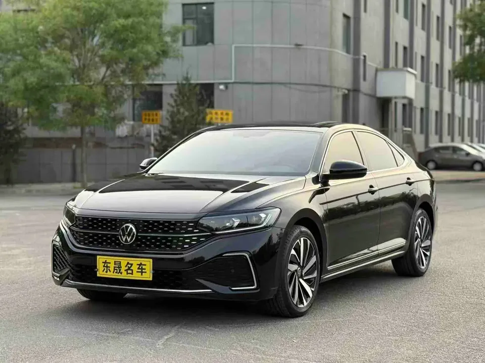 Volkswagen Passat 2022
