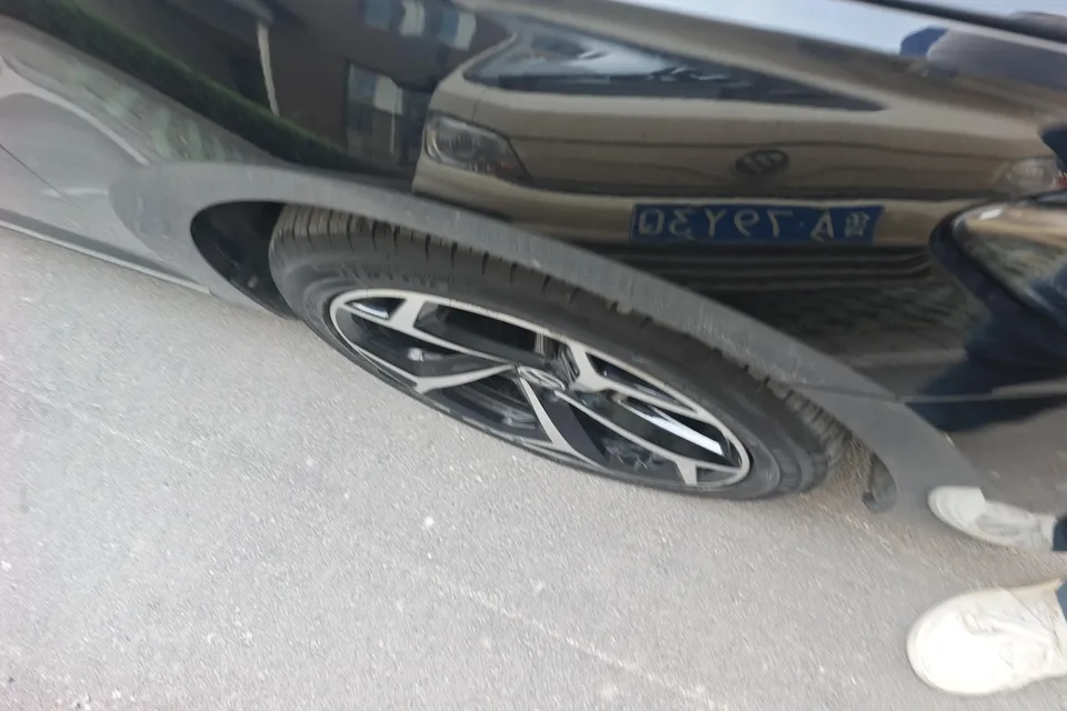 Volkswagen Passat facelift 330TSI Star Elite Edition 2023 — миниатюра 2