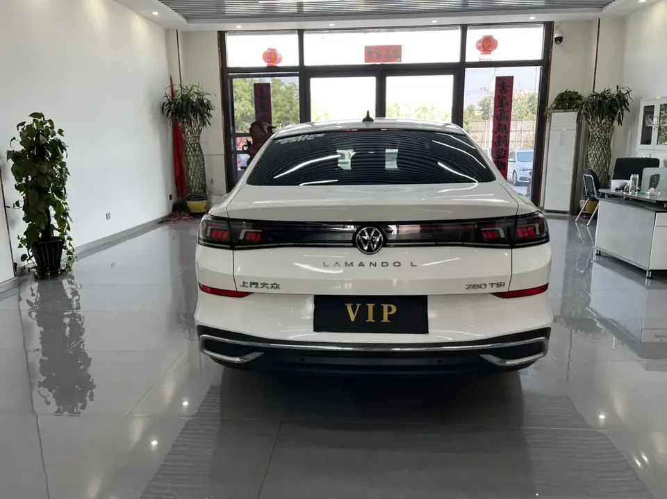 Volkswagen Lamando Lingdu Lingdu Lingdu L 280TSI DSG Cool Edition 2022 — thumbnail 2