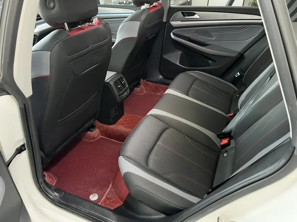 Volkswagen Lamando Lingdu Lingdu Lingdu L 280TSI DSG Cool Edition 2022 — thumbnail 3