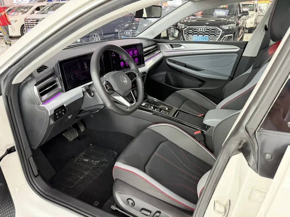 Volkswagen Lamando Lingdu Lingdu Lingdu L 280TSI DSG Cool Edition 2022 — thumbnail 4
