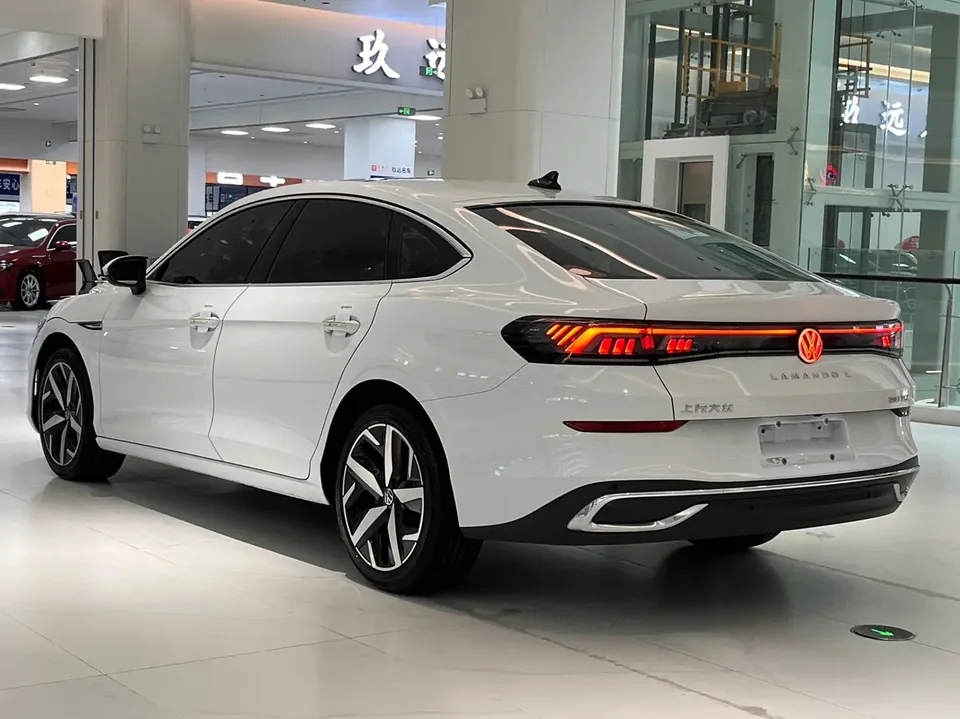 Volkswagen Lamando Lingdu 2024 Lingdu Lingdu L 280TSI DSG Hot Edition 2024 — thumbnail 2
