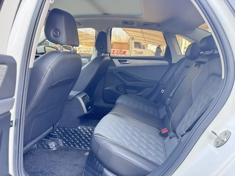 Volkswagen Sagitar Sagitar 2023 200TSI DSG Beyond Edition 2023 — thumbnail 3