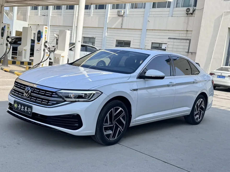 Volkswagen Sagitar Sagitar 2023 200TSI DSG Beyond Edition 2023 — photo 1, buy with delivery to Moscow