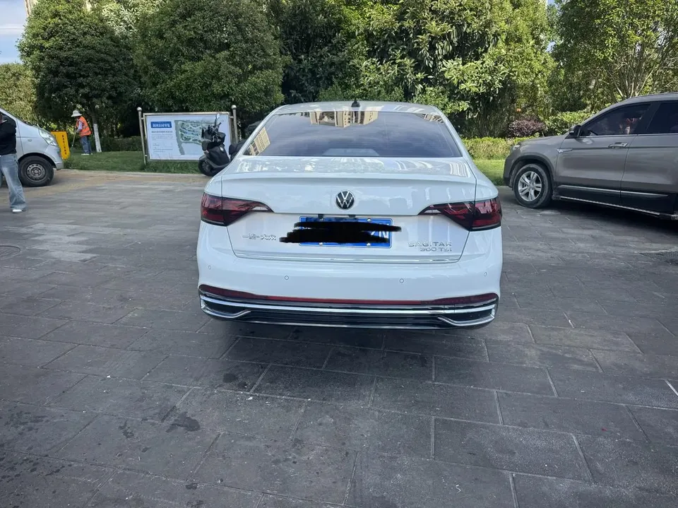 Volkswagen Sagitar Sagitar 300TSI DSG Beyond Edition 2024 — миниатюра 2