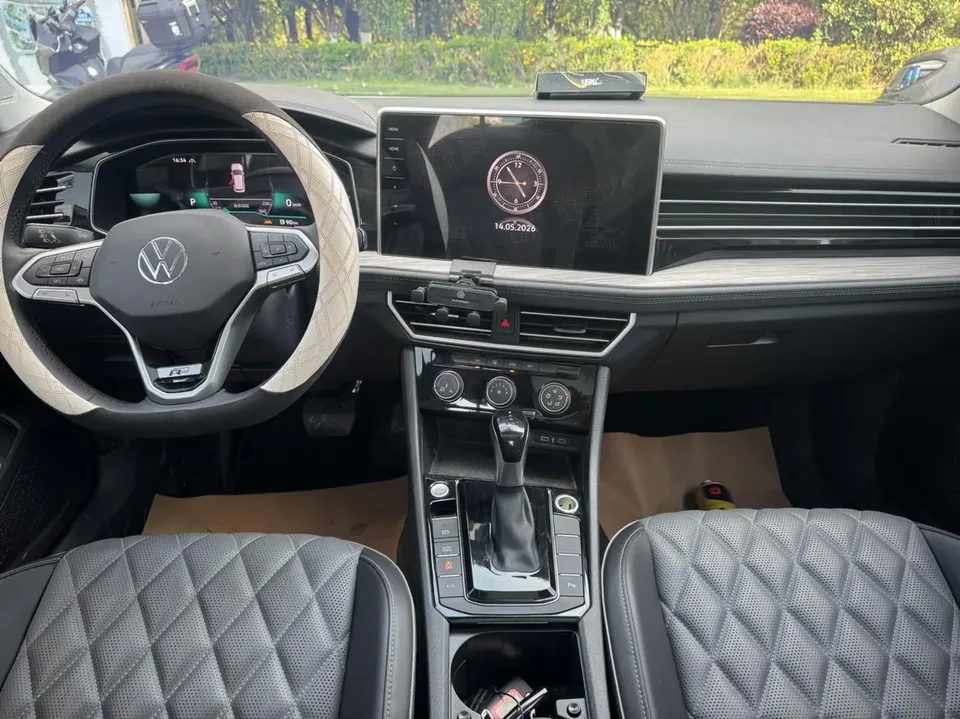 Volkswagen Sagitar Sagitar 300TSI DSG Beyond Edition 2024 — миниатюра 5